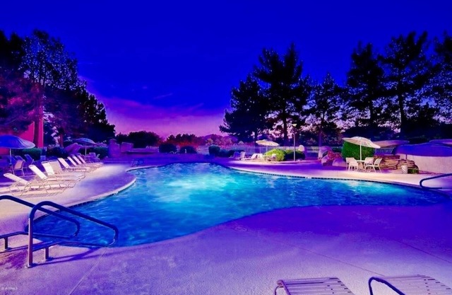 Summer tenant special, 1 BR Condo with sparkling pool view! RELAXATION IN AZ!