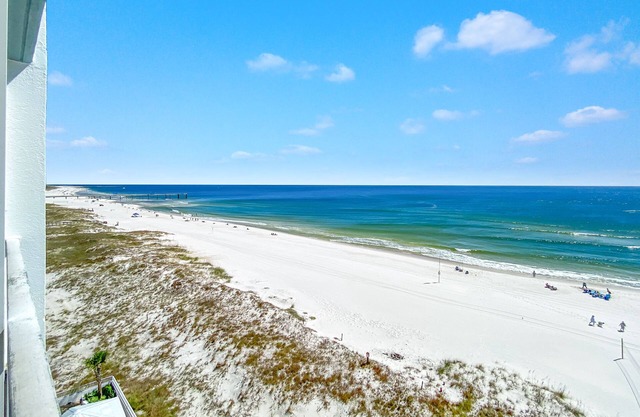 Summerchase 704- Beachfront, Great Amenities!