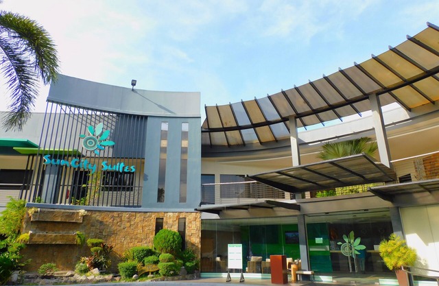 Sun City Suites