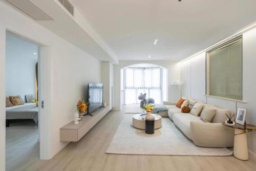 Sun great superior 2 bedrooms big house near YuYuan Garden