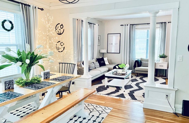 SUNNY 3BD, 2BA…ONLY BLOCKS FROM MAYO