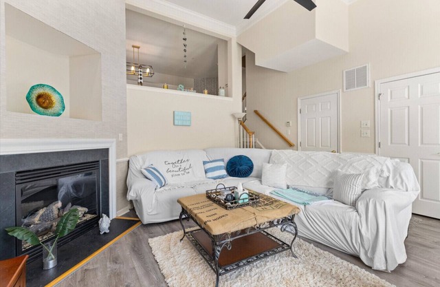 Sunny Bayside Escape