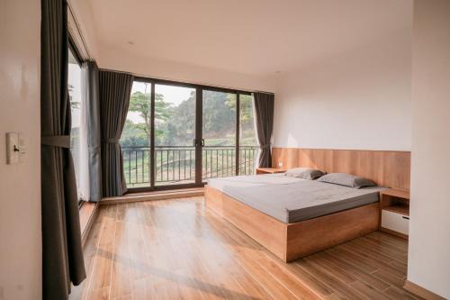 Sunny Camping Sóc Sơn