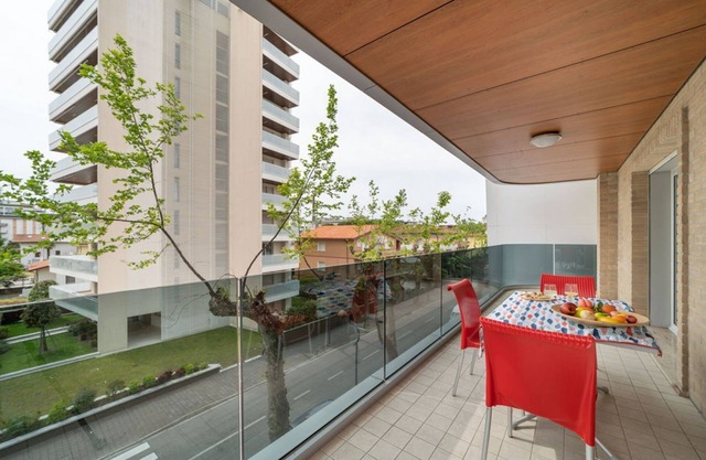 Sunny getaway with a beautiful terrace in Lignano
