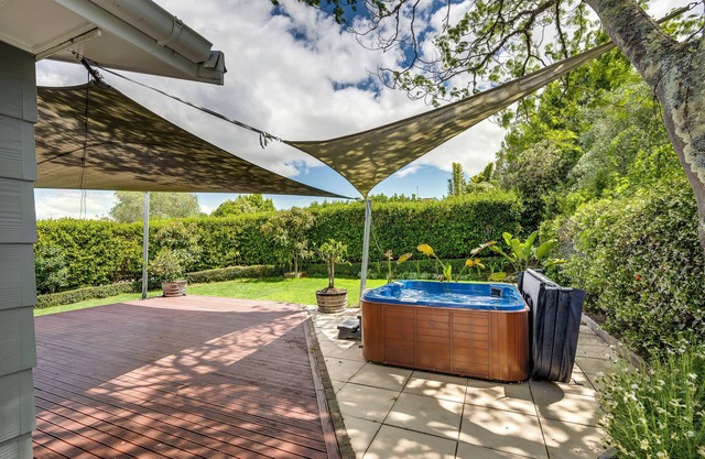 Sunny Oasis - Havelock North Retreat