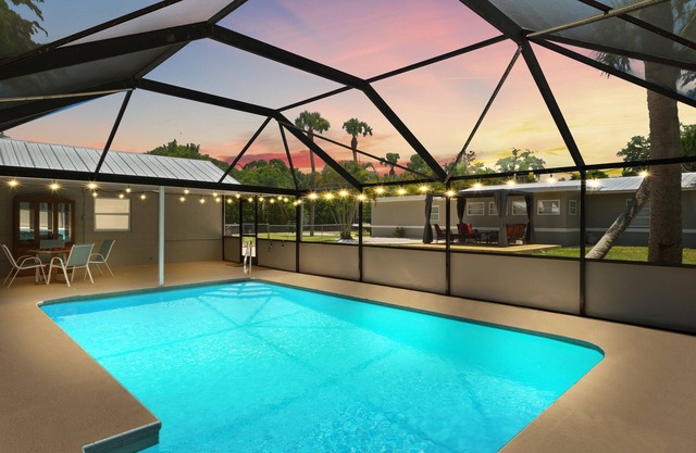 Sunrise Escape W/Heated Pool and Pergola