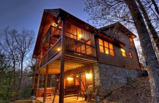 Sunrise Splendor- Mineral Bluff, GA (SUMMER SPECIAL RESERVE 7 NIGHTS BUT ONLY PAY FOR 6!!)