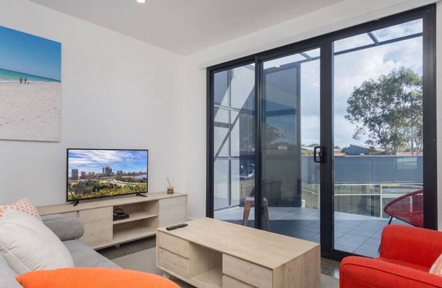 Sunset Apartments Orange 1st 100m to shops.