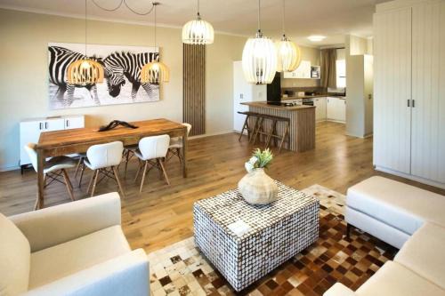 Sunset Lounge - Visit Langebaan