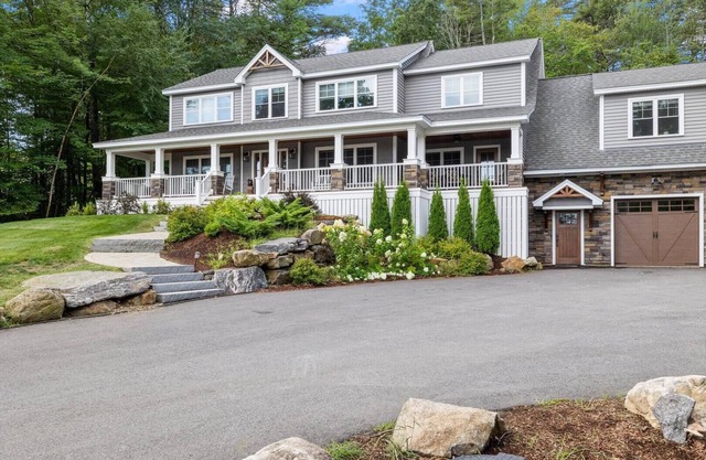 Sunset Veranda with peekaboo views of Winnipesaukee!
