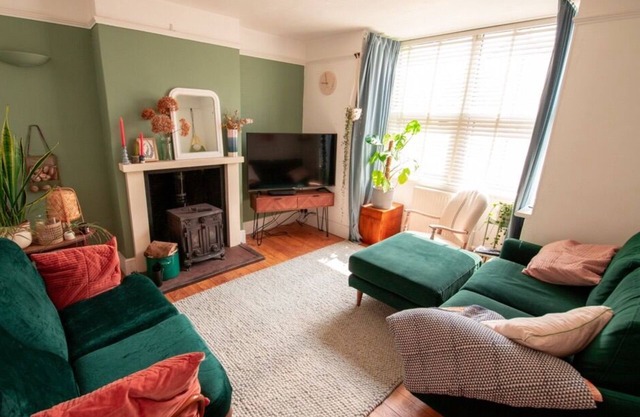 Sunset View – Well Presented House – Rye