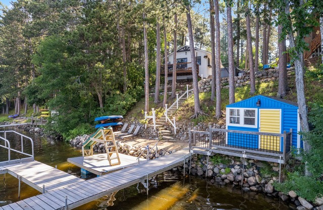 Sunsets on Sibley LakenBeautiful Lakehome in the heart of cabin country!