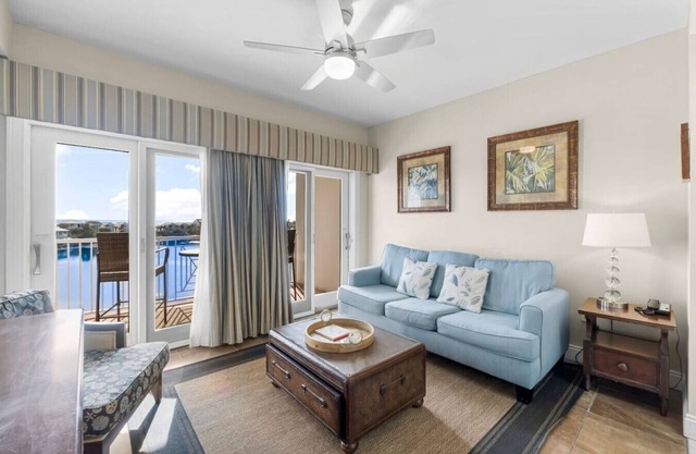 Sunshine On My Mind ~ Lake Front! ~ 7 min to 30A!