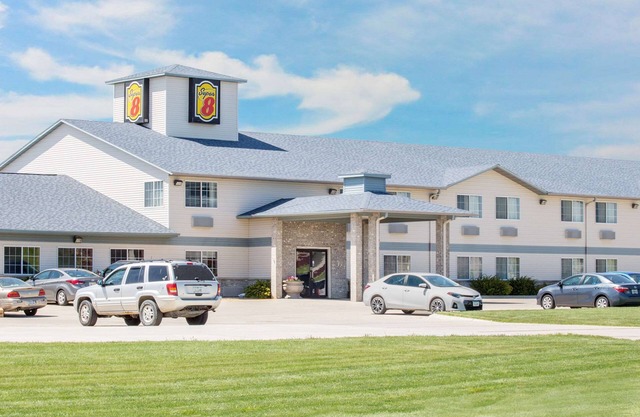 Super 8 by Wyndham Carroll/East