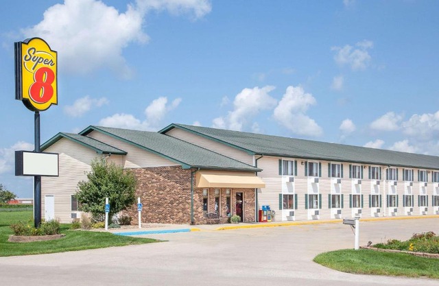 Super 8 by Wyndham Mt Pleasant