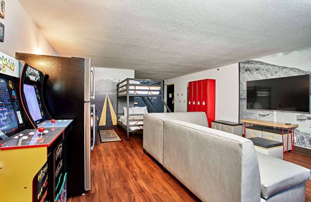 Super 8 by Wyndham Mahwah