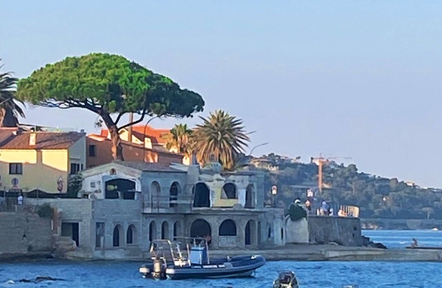 Super Cannes rental 3 * 2 to 4 pers 15 minutes walk from Center Clim Parking