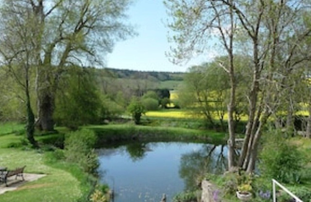 Super Self Catering Apartment Near Salisbury UK