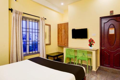 Super Townhouse White Town Rock Beach Formerly Prakasam Residency