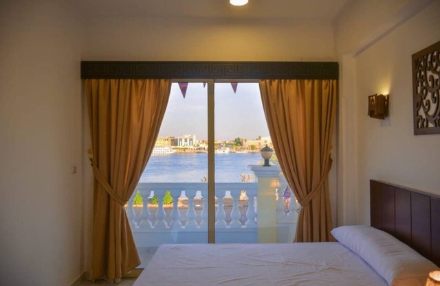 Superb apartment with AC in Luxor Governorate