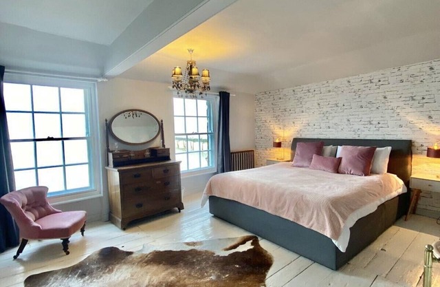 Superb Apartment with fantastic Sea Views