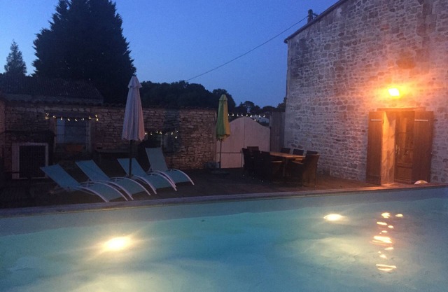 Superb Charentaise house, 4 ensuite bedrooms with private heated pool.