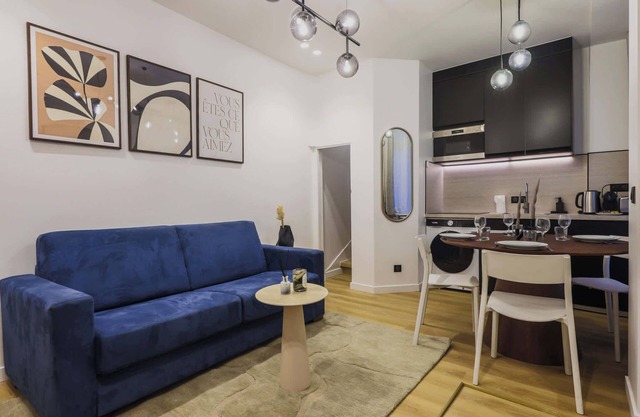 Superb duplex 1 bedroom Center of Paris