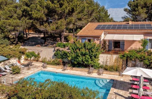 Superb gite in Provence at the foot of Mont Ventoux