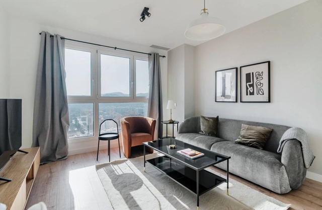 Superb Martiricos-La Roca 1BR w/Gym, Pool & Sea View, by Blueground
