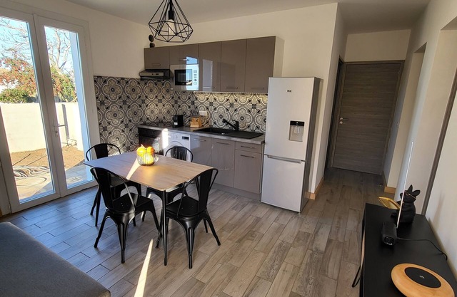 Superb new T3 apartment 200 meters from the beach.