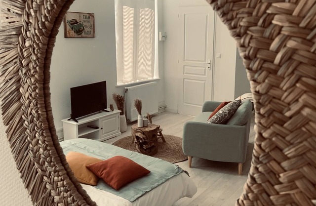 Superb renovated apartment, Bohemian style