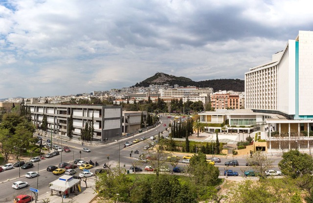 Superb serviced flat for 6 in the heart of Athens with view of Lycabettus Hill