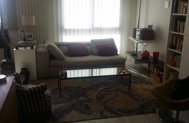 Superb three-room refurbished ideally located 10 minutes by RER A from Paris