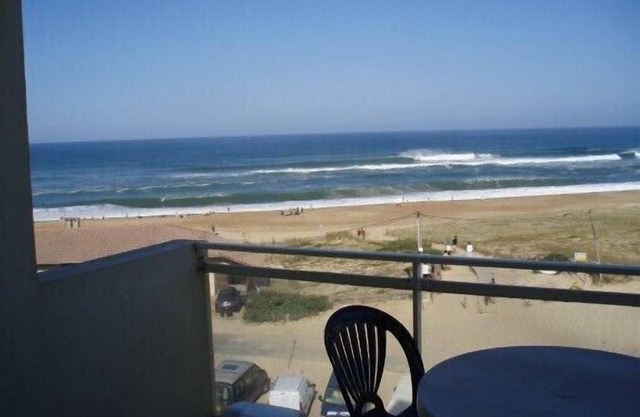 Superb view over the Atlantic, very well lit and quiet apartment