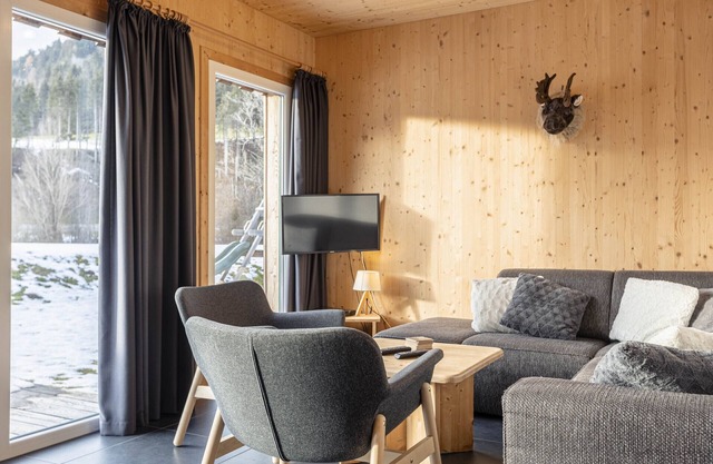 Superior Chalet # 23 with IR-sauna & whirlpool