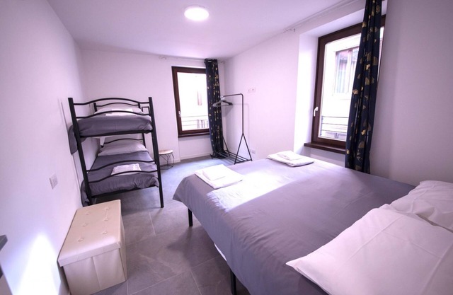 Superior One-Bedroom Apartment