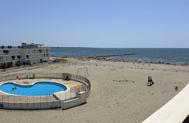 Sur la plage - Première conciergerie