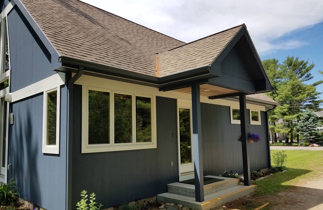Suttons Bay-Fire Pit, walk to town/beach, brewery, dining
