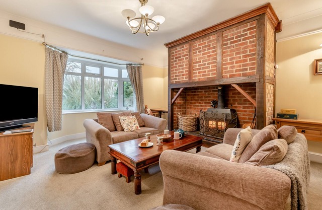 Swallows Way - Two Bedroom House, Sleeps 4