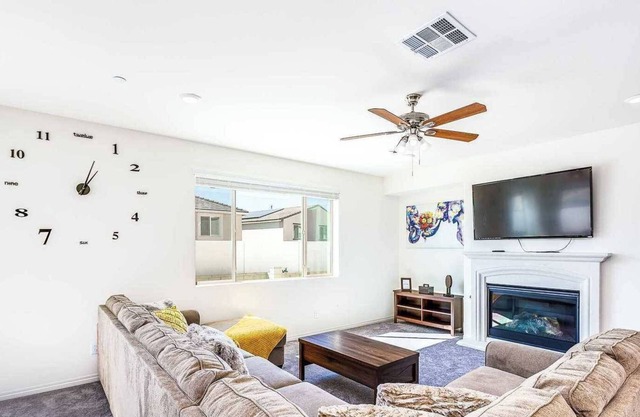 Sweeping Views on June Mountain Wy #41243