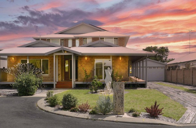 Sweet and Secret Castle