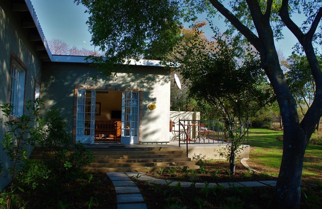 Sweet Thorn Tree Spacious Cottage for 2 People With Great Terrace!