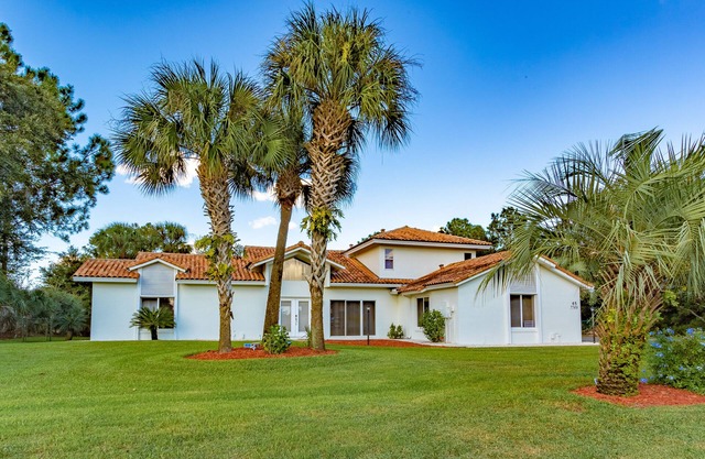 Swiss 45 - Swiss Waterski Villa & Golfing Dream Rental Property