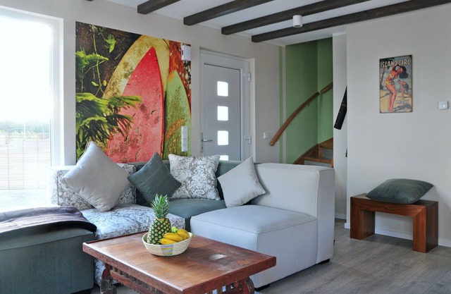 Switch off together in the "Kona" house