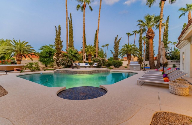 SWSS - Luxury-Pickleball-Volleyball-Tennis-Basketball-Pool-Spa-Games