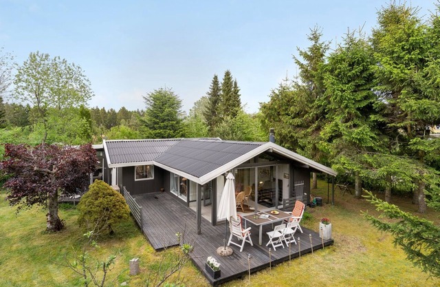 "Syrina" by Interhome