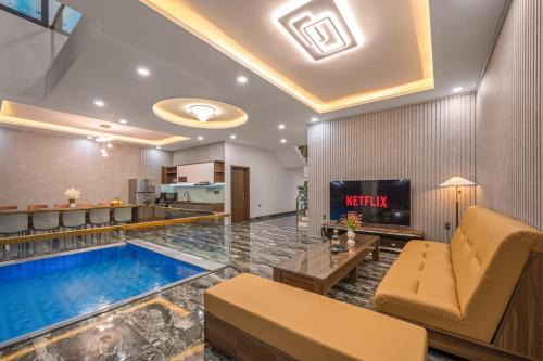 T P Residence Villa-3 mins walk to Beach- Full AC