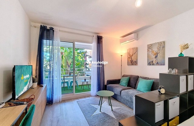 T1 – Studio Gabriel – close to the center of Saint-Denis