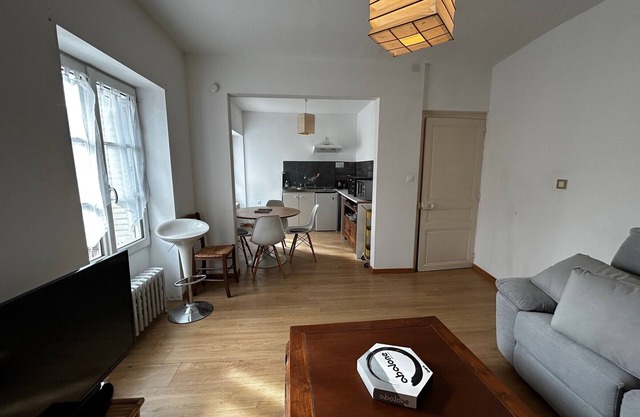 T2 Apartment in the heart of La Roche-Posay with WIFI
