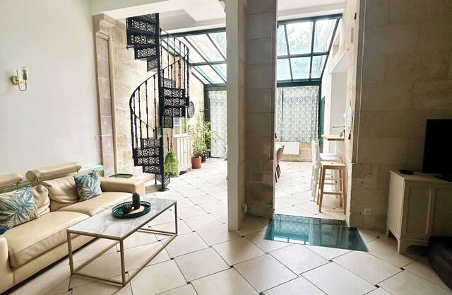 T2 DUPLEX 3RB Duplex apartment with garden terrace